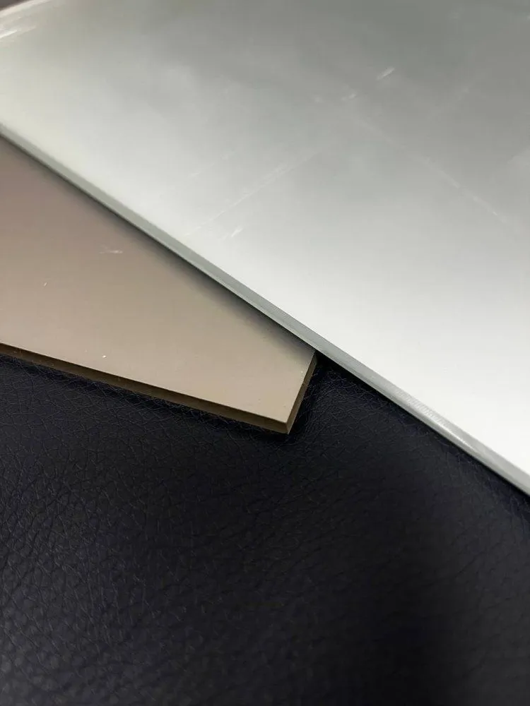 Матовое зеркало