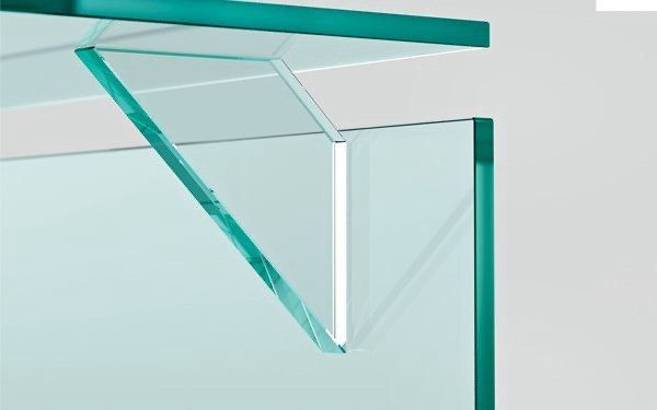 Прозрачное листовое стекло (толщиной 6 мм)